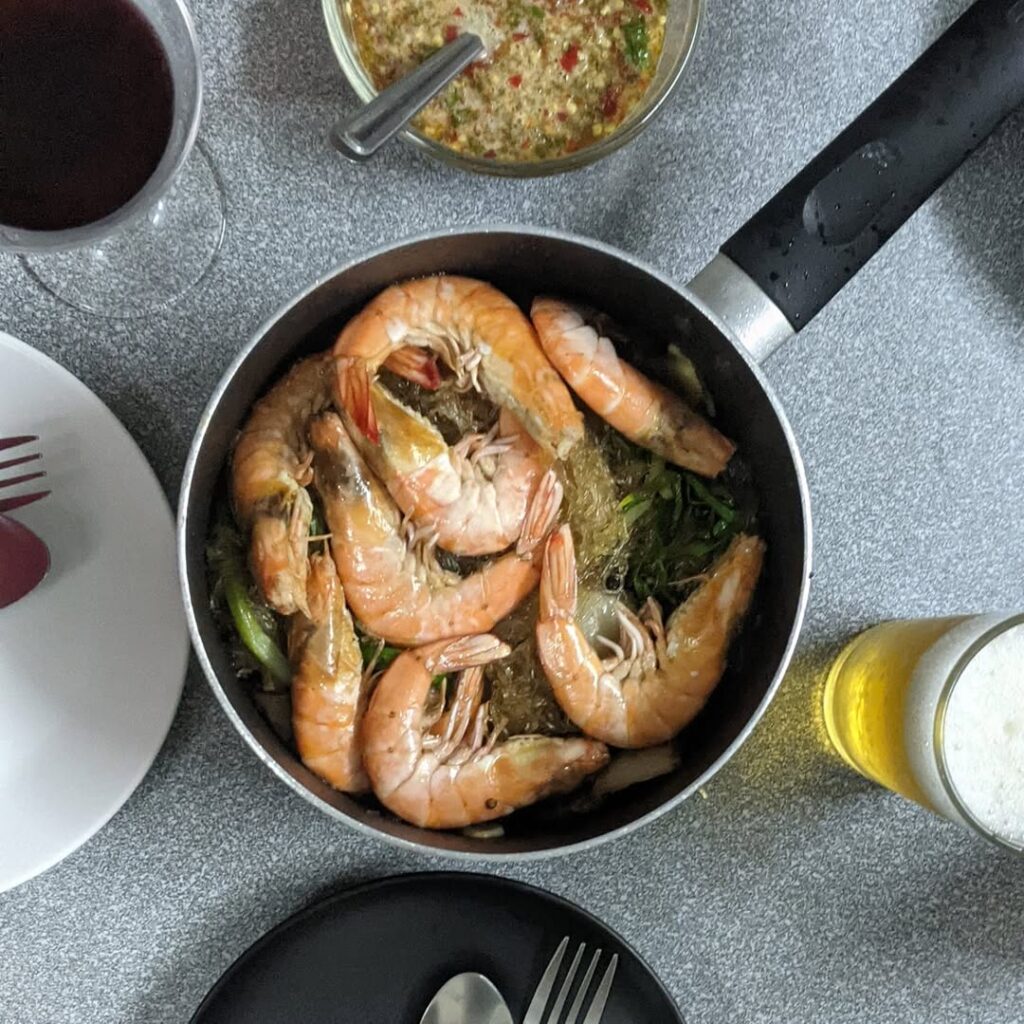 กุ้งอบวุ้นเส้น