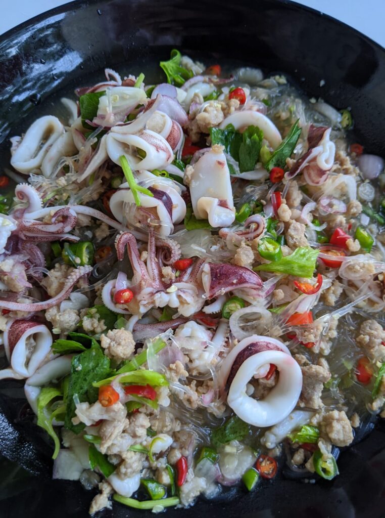 ยำวุ้นเส้น